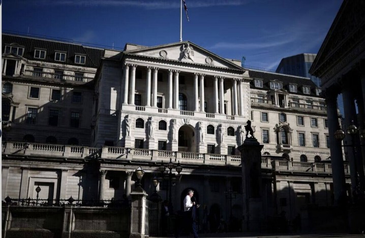 بانک مرکزی انگلیس به تشدید مشکلات اقتصادی متهم شد