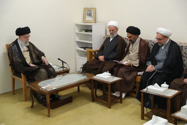 دیدار دستاندرکاران بزرگداشت آیتالله ناصری با رهبر انقلاب