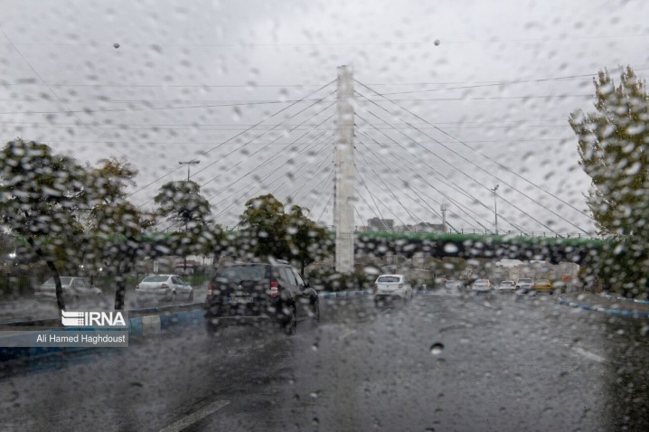 رگبار، رعدوبرق و وزش باد در سواحل دریای خزر، شمال‌غرب و ارتفاعات البرز