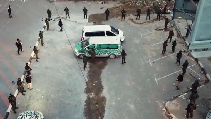 سیلی مقاومت به اشغالگران؛ پیام تحویل اسیران صهیونیست در مرکز نوار غزه