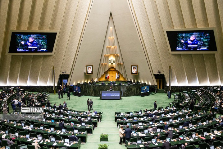 «لایحه ارتقای امنیت زنان» در دستور کار مجلس قرار گرفت