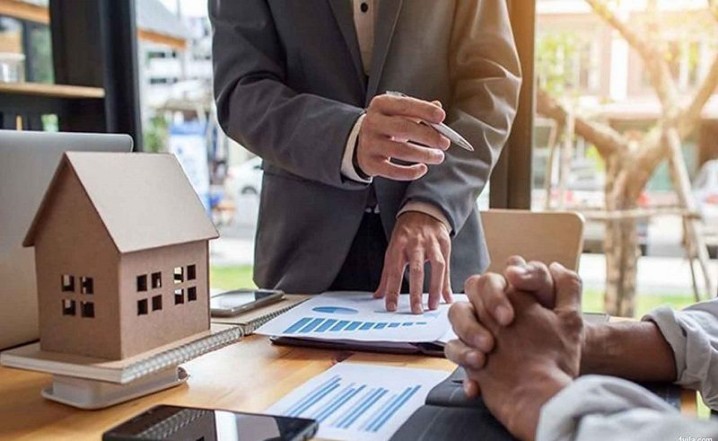 رشد ۴۱درصدی ثبت قراردادها در سامانه خودنویس/ امکان بررسی برخط جواز کسب مشاوران املاک