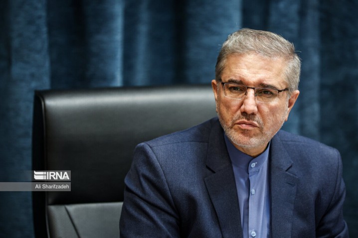 منظور: اعتبارات تامین دارو از ۶۹ به ۷۵ همت رسید/بازار را مدیریت می‌کنیم