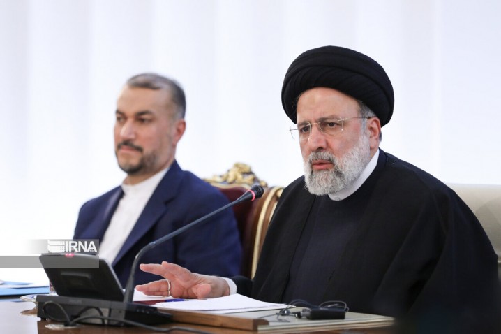 آیت‌الله رئیسی پس از ۳ سال خدمت در سالروز میلاد امام رئوف به شهادت رسید