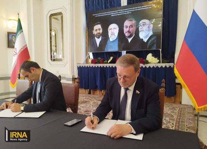 مقام پارلمانی روس: غرب قادر به ایجاد شکاف میان روسیه و ایران نیست