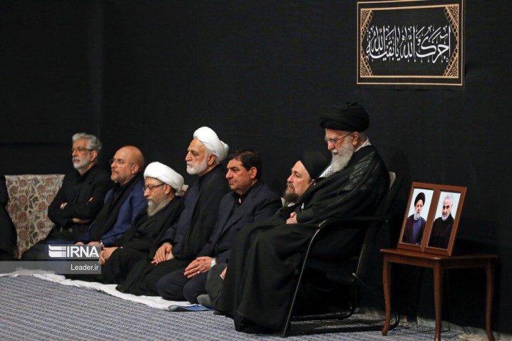 آخرین شب مراسم عزاداری امام حسین(ع) با حضور رهبر انقلاب برگزار شد