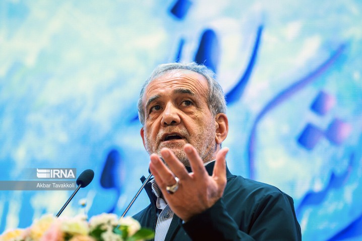 پزشکیان: آماده گسترش روابط با آفریقا در همه زمینه‌ها هستیم