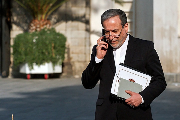 عراقچی: وزیر خارجه روسیه و امیر قطر حامل پیامی از جانب آمریکا نبودند