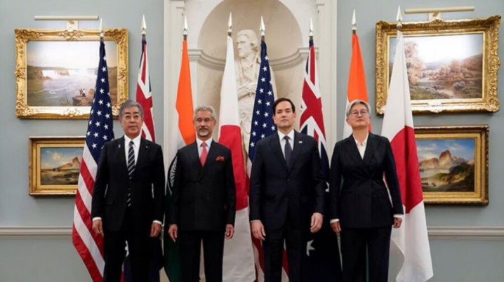 نخستین روز کاری وزیر خارجه آمریکا با هشدار به چین