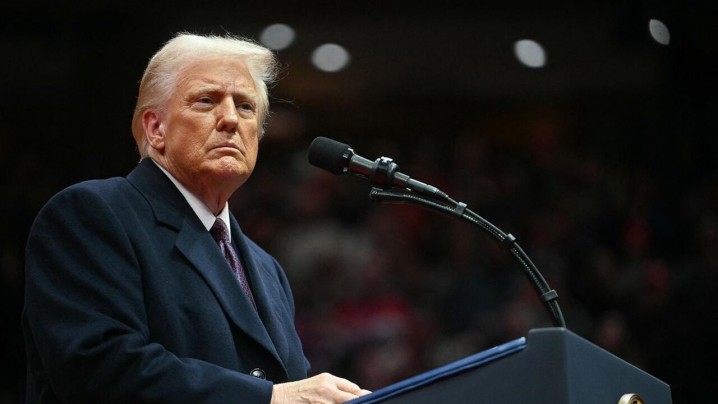 شکایت ۲۰ دادستان کل از ترامپ؛ «رئیسجمهوری آمریکا خلاف مقررات عمل میکند»