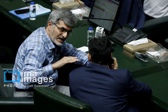 قالیباف خطاب به کوچک‌زاده: روایت شما از جلسه غیرعلنی درباره NPT خلاف واقع بود