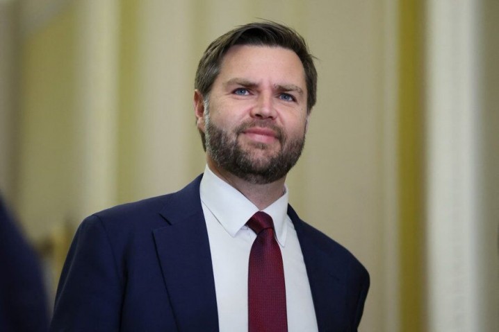 معاون رئیس جمهور آمریکا: دیدار پوتین و زلنسکی ممکن است جنگ اوکراین را متوقف کند