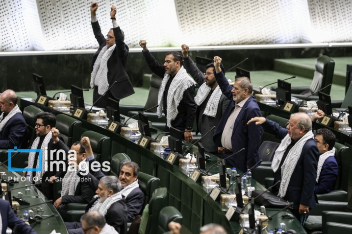 مجلس شورای اسلامی طرح تعلیق همکاری ایران با آژانس را تصویب کرد