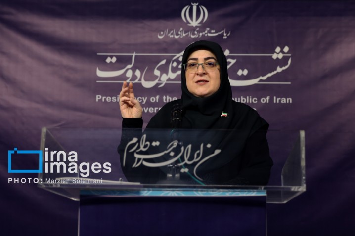 مهاجرانی: به مردم اعتماد کنیم و صداهای جامعه متکثر را بشنویم