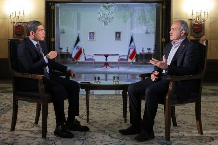 پزشکیان:صحبت از پایان برنامه هسته ای ایران توهم است/مذاکره باید بر مبنای اصل برد- برد باشد