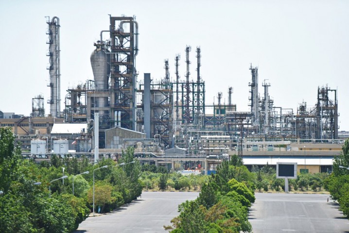 جهش تولید و توسعه در صنعت پتروشیمی؛ روایت کارنامه یک‌ساله دولت چهاردهم