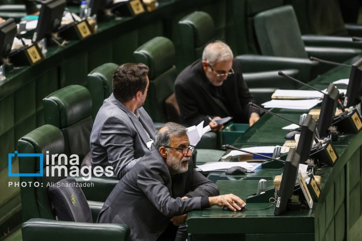 وزارت خارجه مکلف به تهیه بانک اطلاعات ایرانیان خارج از کشور شد