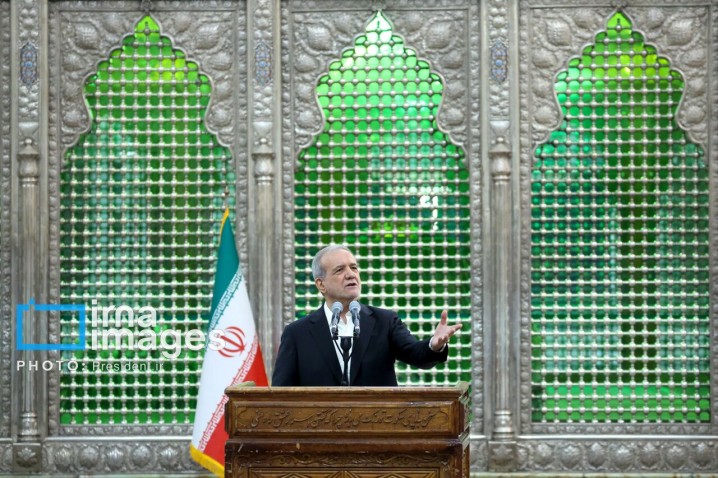 پزشکیان: همه دعواها از هوای نفس آغاز می شود/ خدمت به مردم وظیفه همگانی