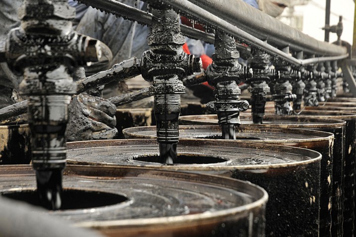 قصه قیر ایرانی از داغی پالایشگاه تا تَرَک‌های سرد خیابان