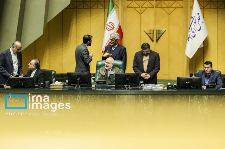 قالیباف: تصمیمات جلسه غیرعلنی روز گذشته درباره کالابرگ موثر بود