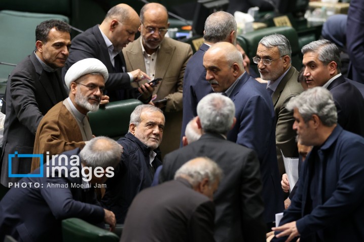 وعده پزشکیان برای تخصیص بودجه بر اساس عملکرد چه میزان محقق شد؟