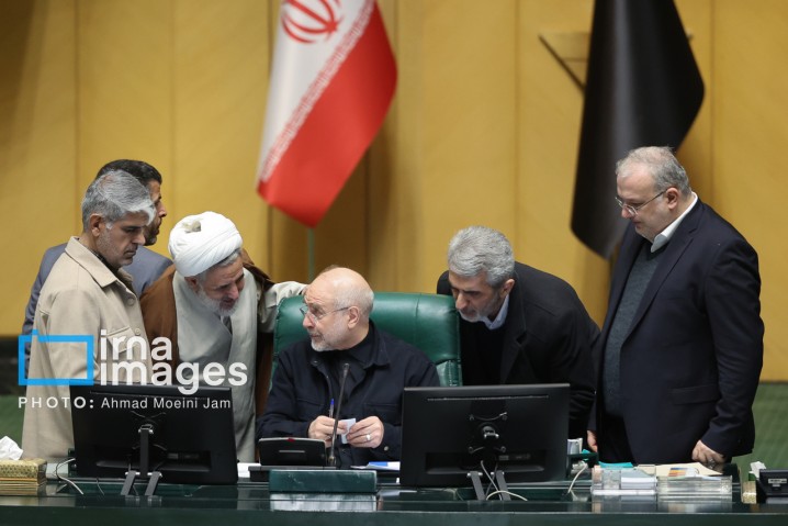 قالیباف: وضعیت دهک بندی خانوارها باید اصلاح شود/ تذکر به وزیر کار