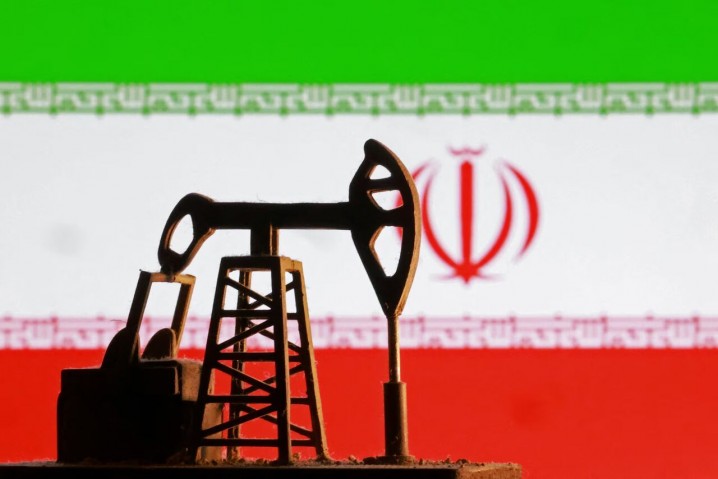 پرسه نفت در حوالی بالاترین سطح ۷ ماه اخیر در آستانه مذاکرات تهران-واشنگتن