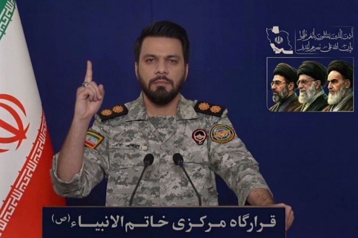نیروهای مسلح ایران اقدام لازم علیه ارتش تروریست آمریکا را انجام می‌دهند