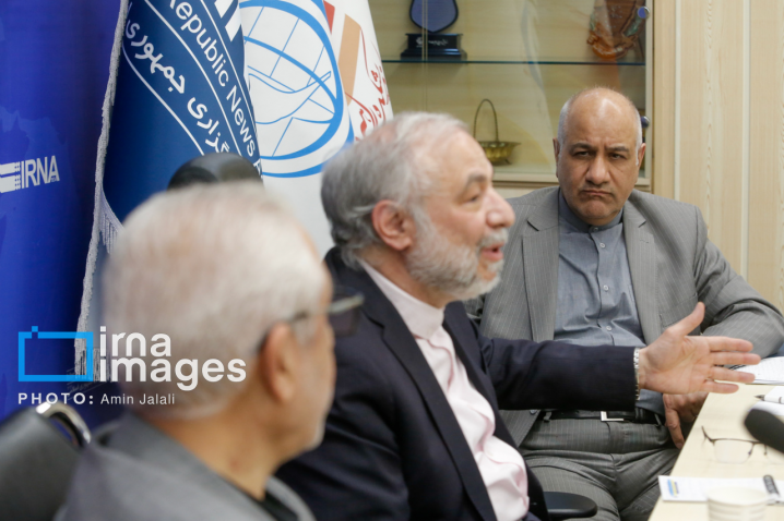 دکترین جدید دفاعی ایران صحنه منطقه را تغییر داد/جنگ ۴۰ روزه تئوری ایران ضعیف را دگرگون کرد