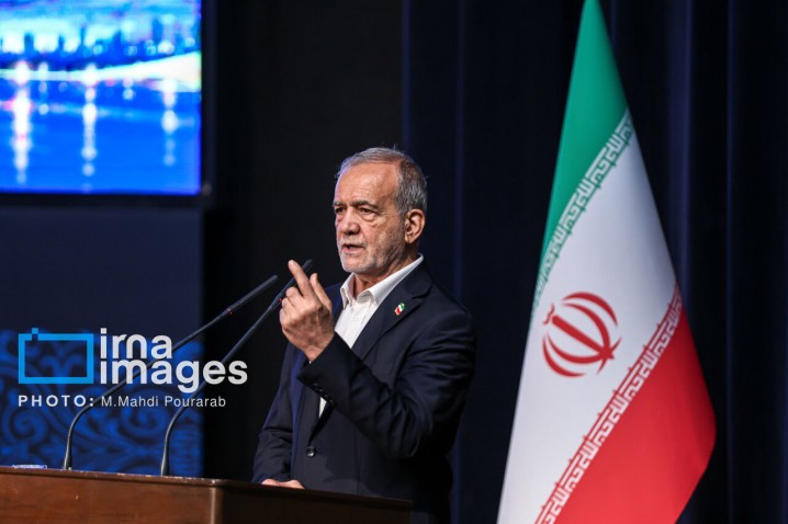 پزشکیان: ایستادگی مردم و حفظ همبستگی ملی، محاسبات دشمن را با شکست مواجه کرد