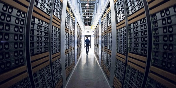 حملات پاریس و تلاش مقامات امنیتی غرب برای محدود نمودن رمزگذاری پیامهای الکترونیکی