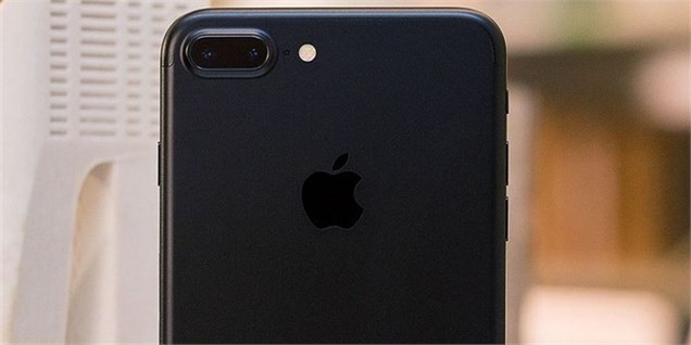 اپل در نخستین روز عرضه آیفون ۸ شرمنده شد