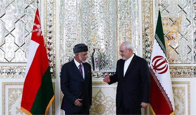 رایزنی ظریف با وزیر امورخارجه عمان در مسقط
