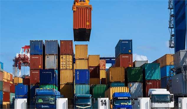 واحدهای تولیدی خوش نام برای واردات مواد اولیه در اولویت باشند