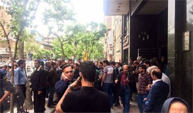 بازار ارز قفل شد، قیمت‌ها رو به کاهش گذاشت