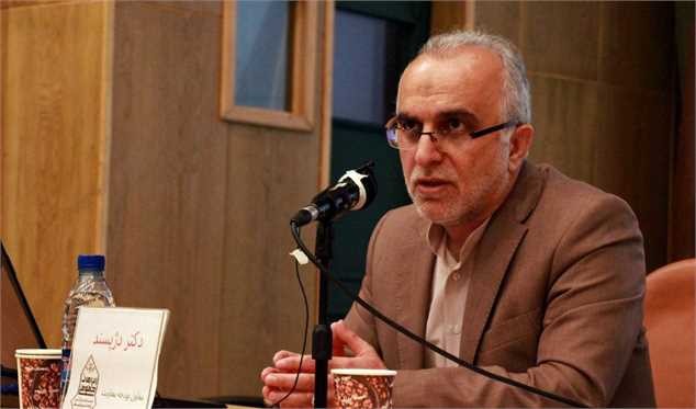 وزیر اقتصاد: قیمت دلار هشت هزار تومان می‌شود