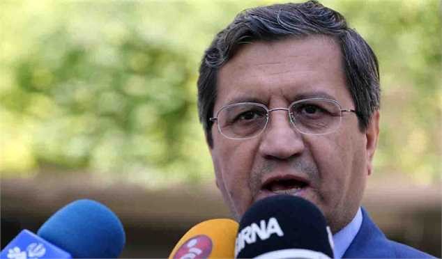 همتی: بانک مرکزی برای رونق صادرات غیرنفتی تلاش می‌کند