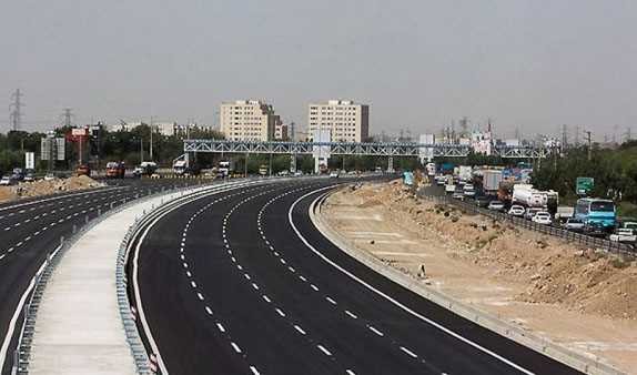 افتتاح آزادراه ۱۰ ساله همت - کرج فردا با حضور روحانی