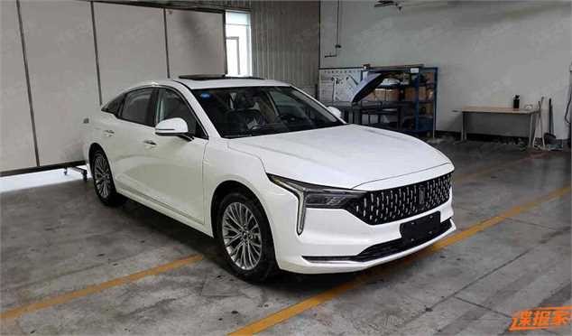 فاو بسترن B70 معرفی شد؛ کپی چینی کادیلاک و کیا K5