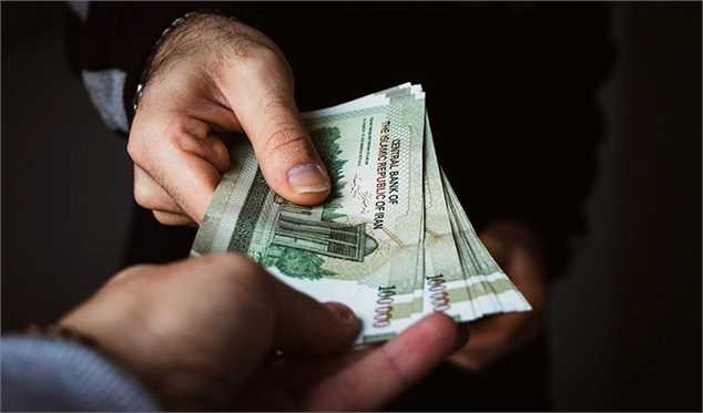 عیدی امسال کارگران، ۳.۸ تا ۵.۷ میلیون تومان/ آغاز پرداخت عیدی از بهمن ماه