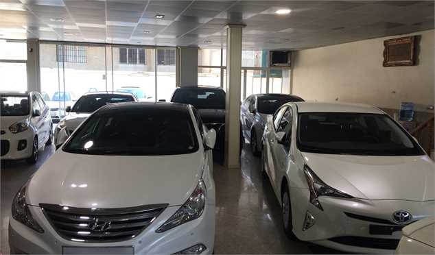 گزارش قیمت روز بازار خودروهای داخلی و خارجی، قیمت خودرو در مدار افزایش + جدول 5 اسفندماه 99