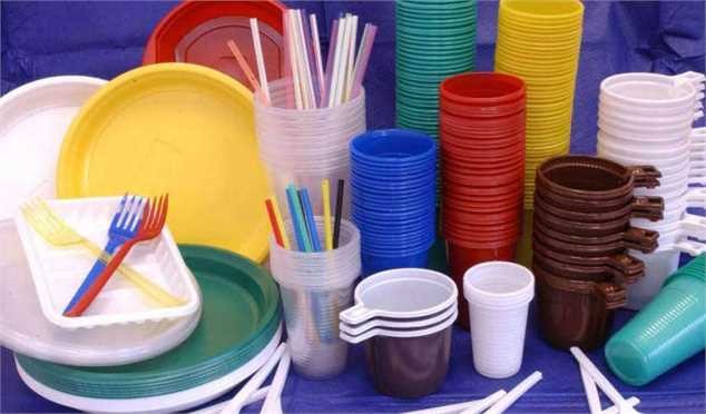 کاهش ۷۰ درصدی تقاضا برای خرید ظروف یک‌بار مصرف/ تکرار بی‌توجهی دولت