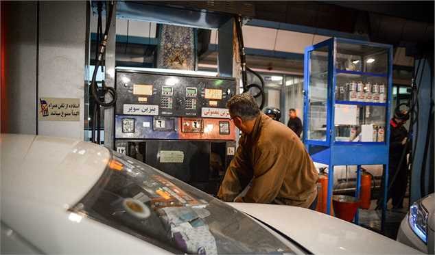 ۱۷۰۰ جایگاه عرضه سوخت فعال شدند/ رفع کامل مشکل تا ۲۴ ساعت آینده