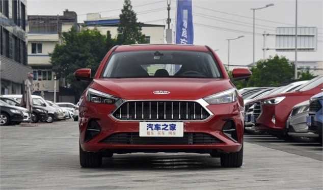 کرمان موتور سال آینده سدان لوکس J7 را وارد بازار می کند