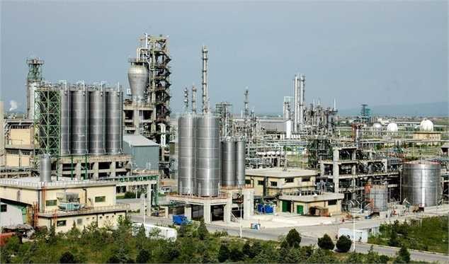 تامین خوراک صنایع پارافین در انحصار ۴ پالایشگاه روغن‌سازی/ کمبود مواد اولیه، ۹۰ کارخانه را تعطیل کرد