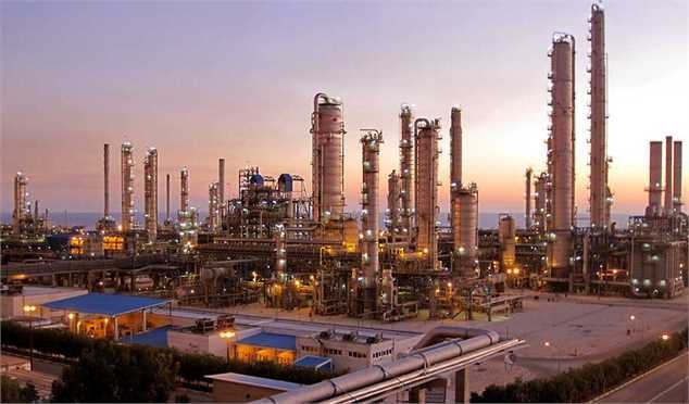 لزوم شناور بودن قیمت خوراک پتروشیمی‌ها برای پایداری تولید