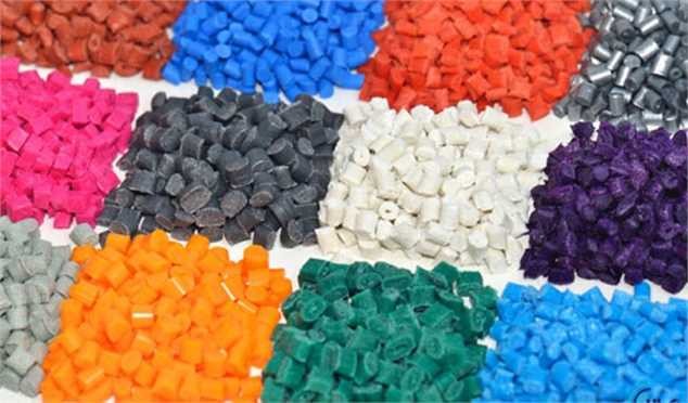 تعدیل قیمت پایه محصولات پتروشیمی در بورس‌کالا