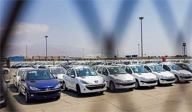 بازار خودرو در سراشیبی رکود؛ نوسان محدود قیمت‌ها