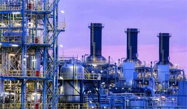 صنعت پتروشیمی ایران سر دوراهی؛ تکرار عقب‌ماندگی یا تحول با جذب سرمایه‌