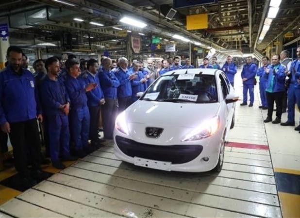 نماد ایران خودرو پس از ۴۵ روز توقف امروز بازگشایی می‌شود